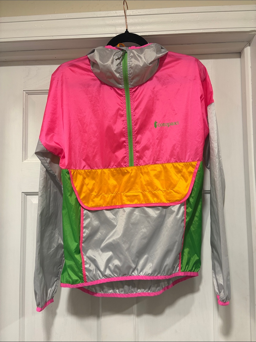 Cotopaxi Teca Half-Zip Packable Windbreaker Hoodie Neon Colorblock Size XS